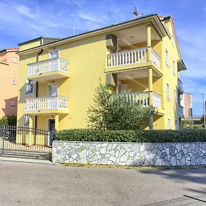 Point Apartment